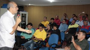 Bessa reúne com profissionais do transporte coletivo e individual