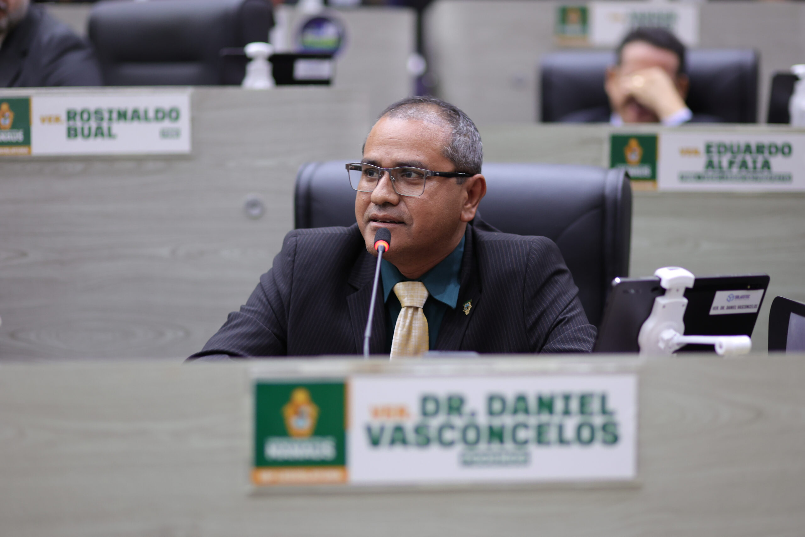 PL de Dr. Daniel Vasconcelos, que prevê atendimento integral às pessoas com epilepsia, avança na CMM