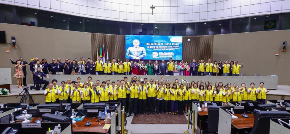 Dr. Daniel Vasconcelos homenageia Igreja de Deus Sociedade Missionária Mundial em cerimônia na CMM