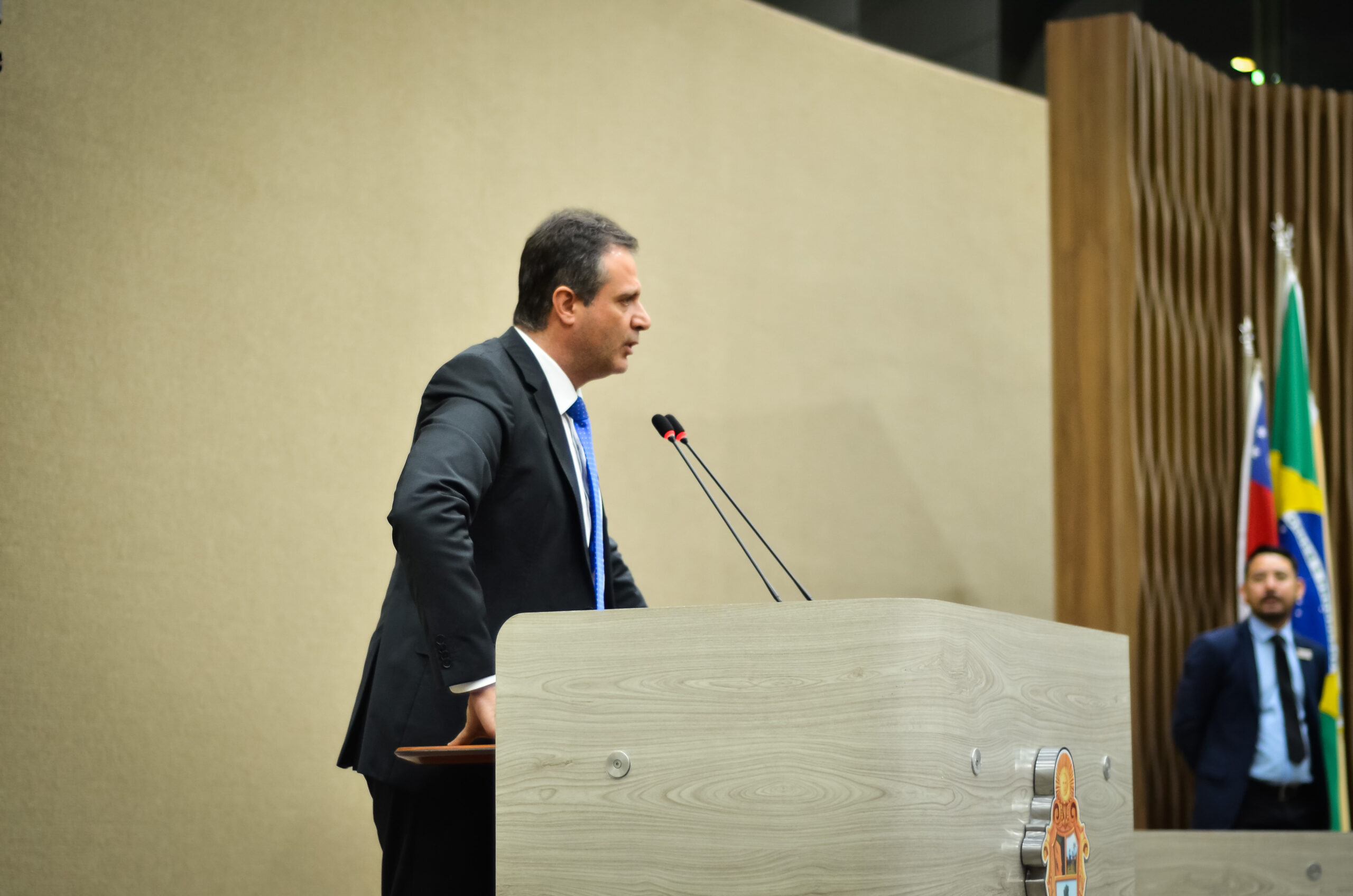 Marcelo Serafim critica ataques do prefeito de Manaus contra o Parlamento Municipal