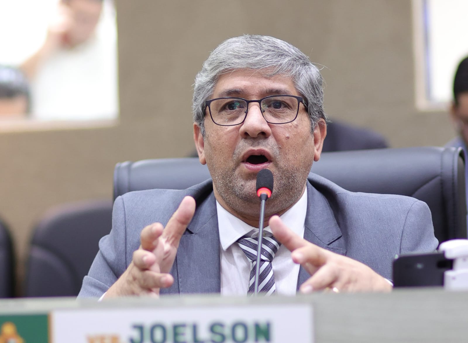 Na semana da Enfermagem, vereador Joelson Silva destaca lei que valoriza os profissionais da saúde