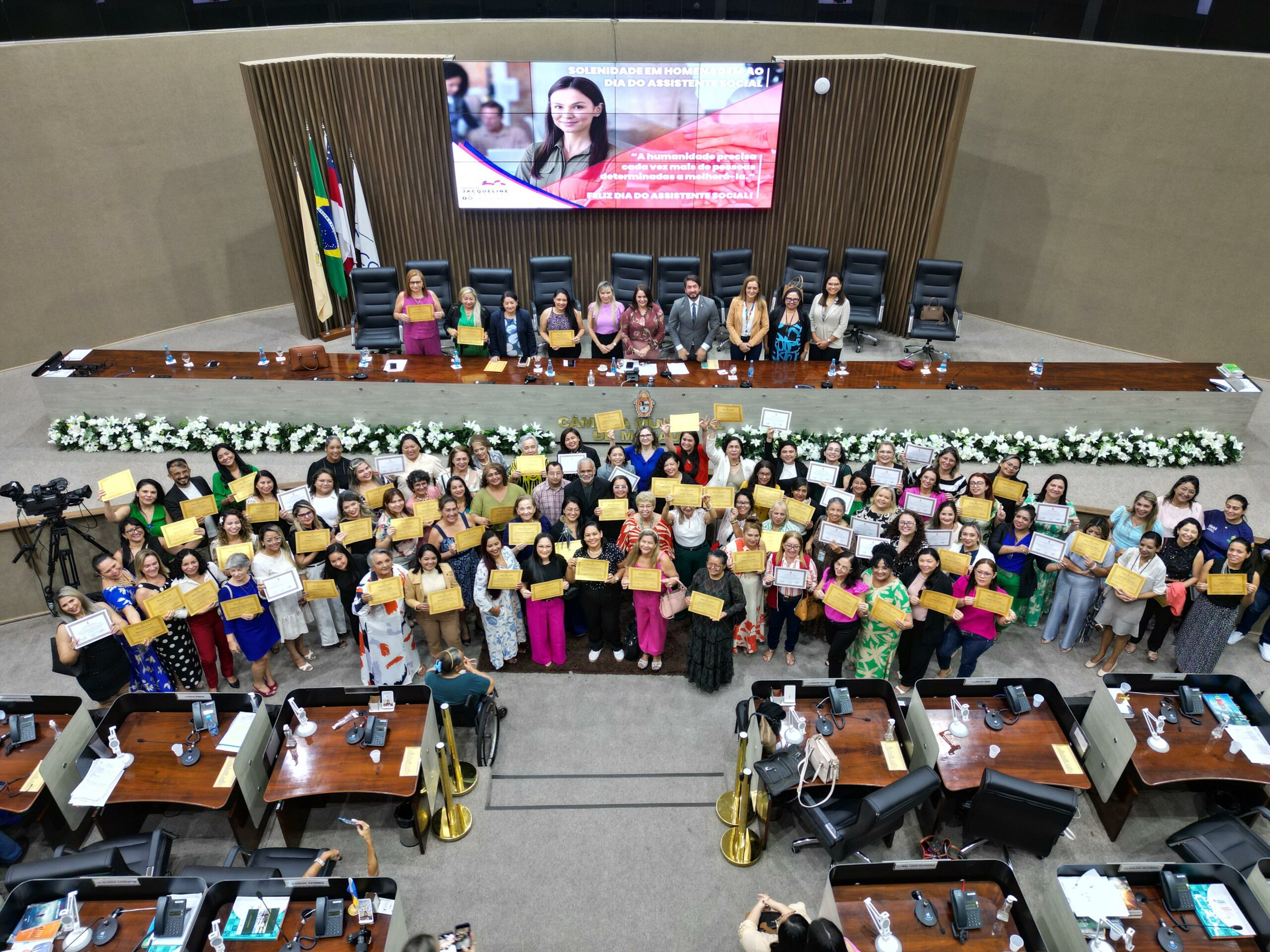 Assistentes Sociais são homenageados em solenidade na Câmara Municipal de Manaus