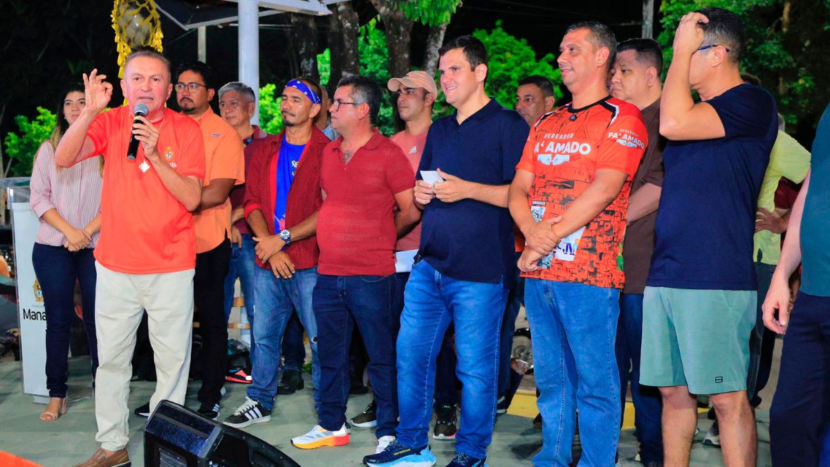 Carlos Pai Amado celebra novo espaço de lazer no Cidade de Deus, em Manaus