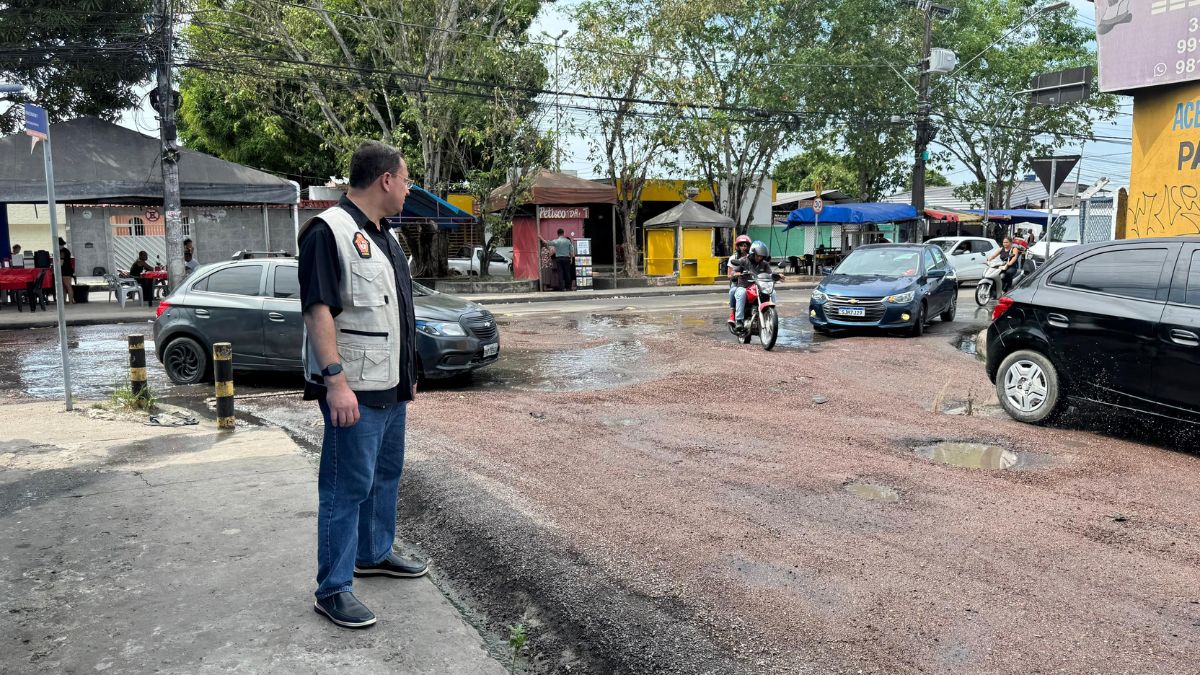 Raiff Matos aponta necessidade de melhorias em obras da prefeitura no Conjunto Manoa