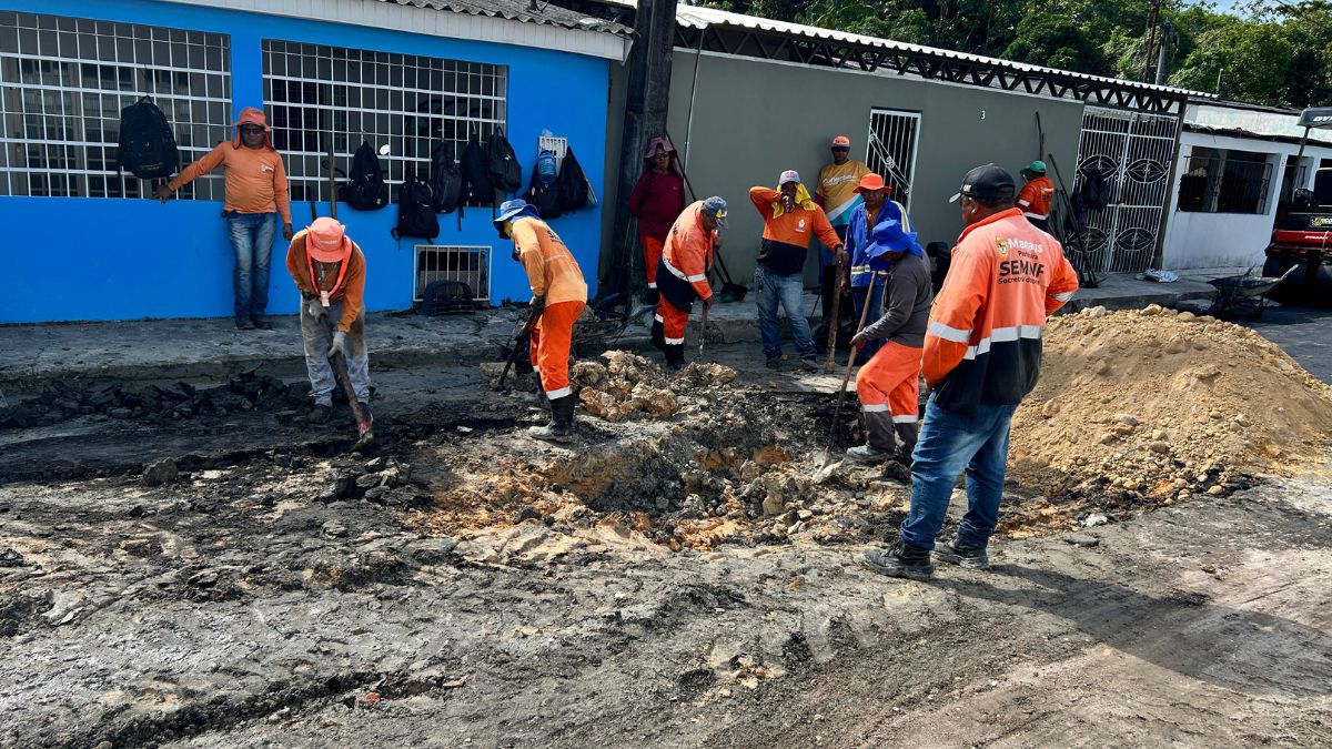 Sérgio Baré garante pavimentação de rua na zona Norte de Manaus
