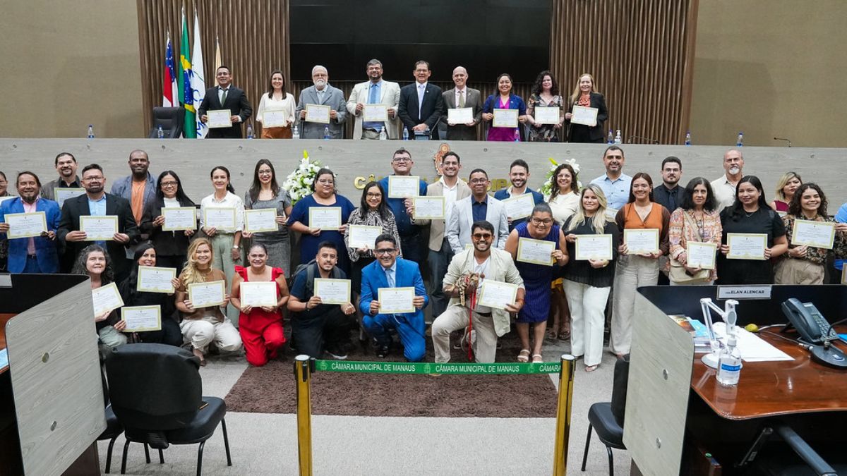 Profissionais da Biologia recebem homenagem na Câmara Municipal de Manaus