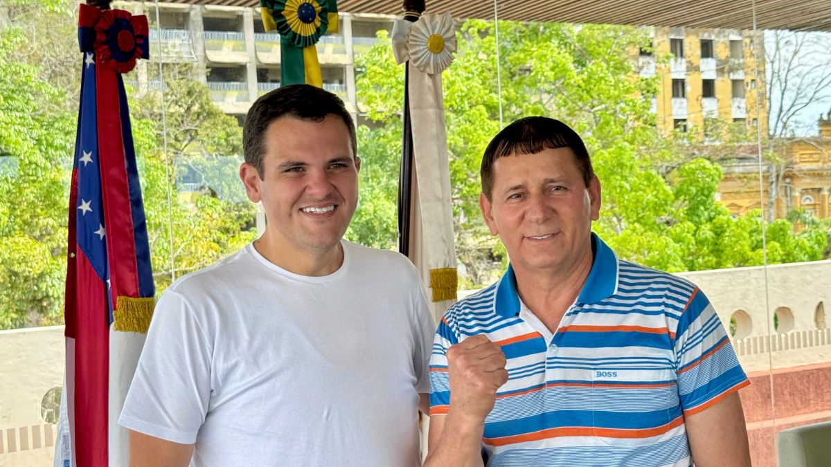 Roberto Sabino destina emenda para revitalização de campo de futebol em Petrópolis