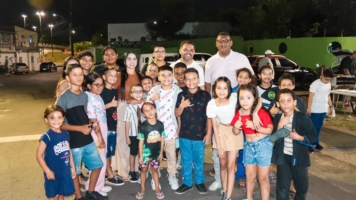 Ivo Neto promove 'Noite do Hambúrguer' para crianças da comunidade, em Santa Luzia