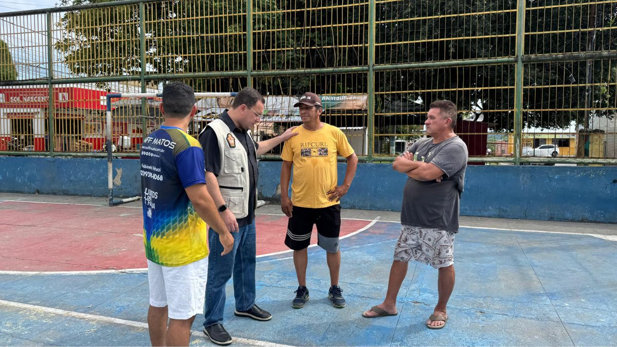 Raiff Matos articula junto ao Governo do Estado reforma da quadra do conjunto Manoa