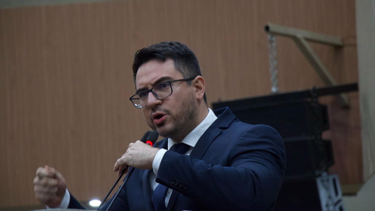 TCE-AM determina execução de emendas parlamentares de Rodrigo Guedes