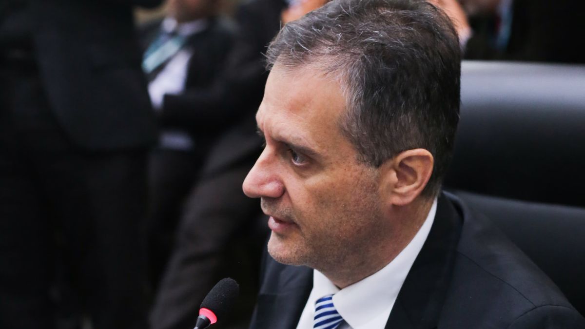 Marcelo Serafim defende criação de comissão para discutir impactos do tabagismo em Manaus