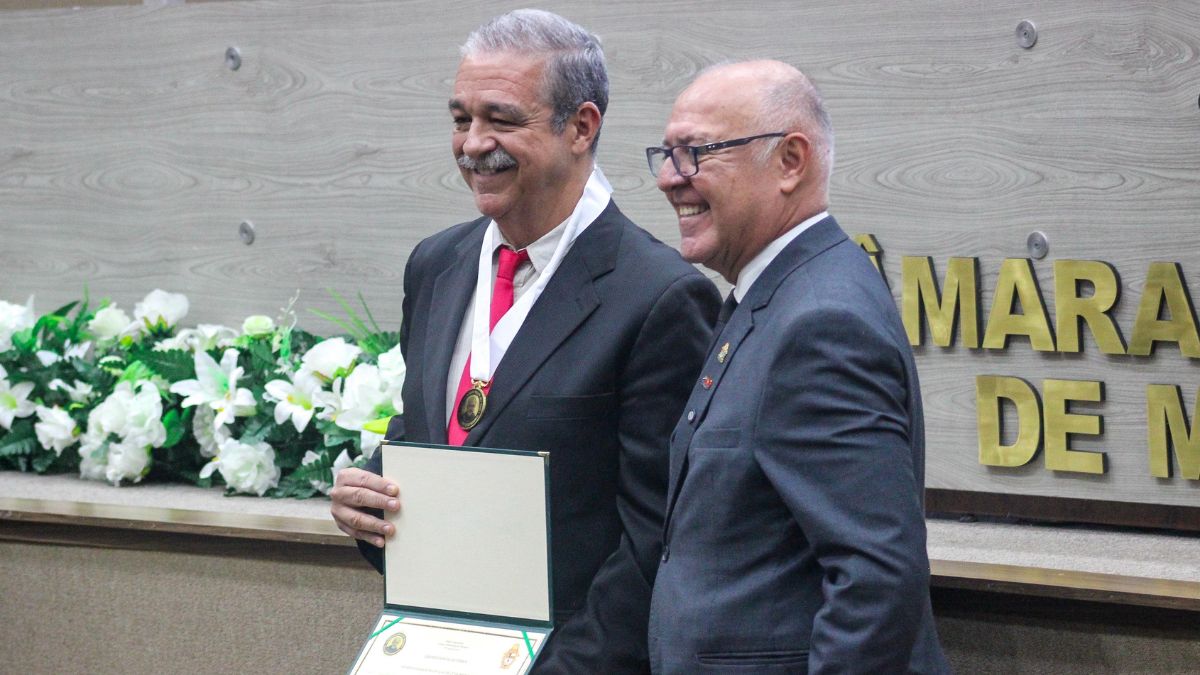 Vereador Mitoso concede Medalha de Ouro Phelippe Daou ao empresário Marx Gabriel em Manaus