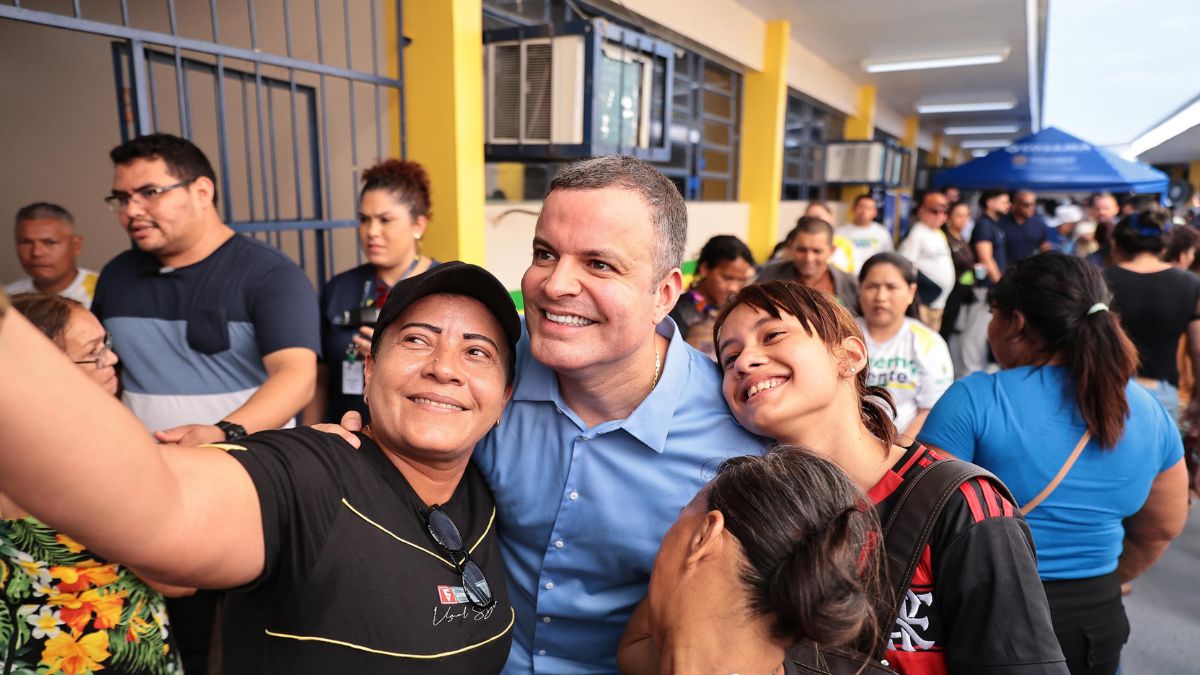 Rodrigo Sá acompanha retomada do programa Governo Presente na zona Leste de Manaus