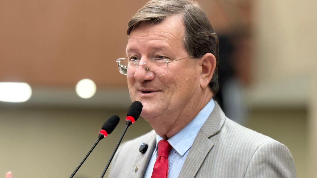 Zé Ricardo propõe inclusão de História e Geografia regionais na rede municipal de ensino