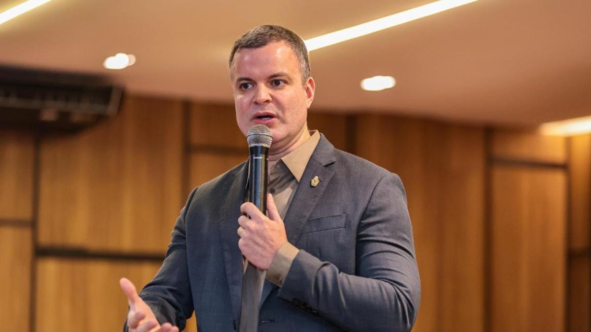 Vereador Rodrigo Sá palestra sobre Mobilidade Urbana e Trânsito Consciente na OAB-AM
