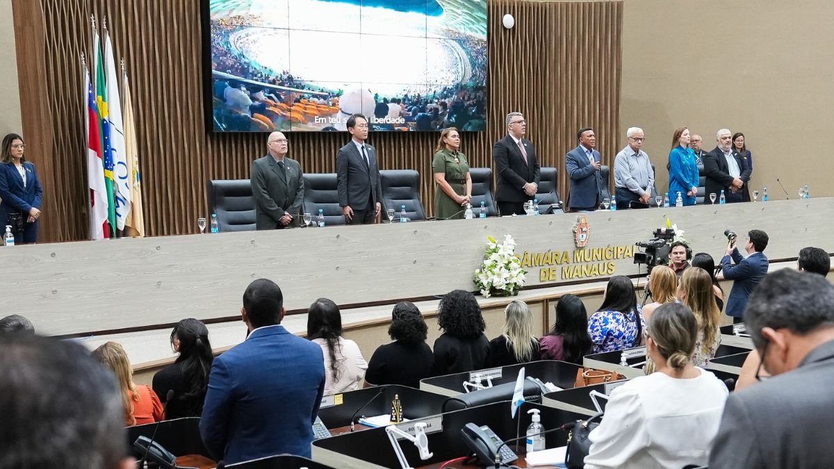 Câmara Municipal homenageia Dia Mundial do Turismo e do Turismólogo com Reunião Solene e exposição fotográfica