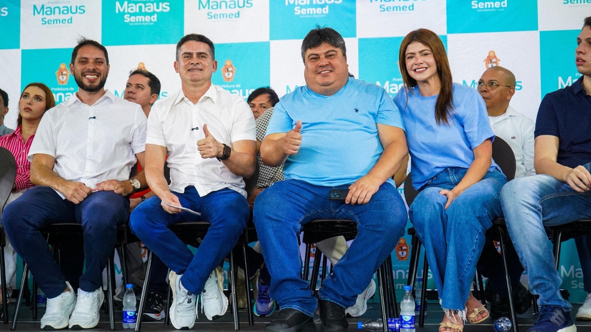Presidente David Reis prestigia inauguração de escola municipal no Lago Azul