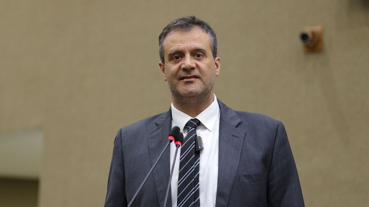 Marcelo Serafim destaca PL que obriga empresas de eventos a contratarem artistas locais