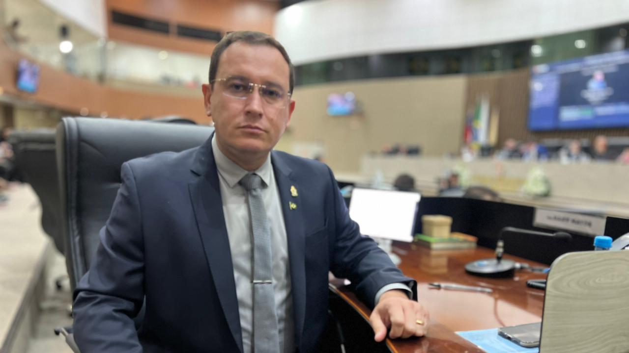 Raiff Matos lamenta veto do Executivo que mantém famílias diabéticas sem apoio em Manaus
