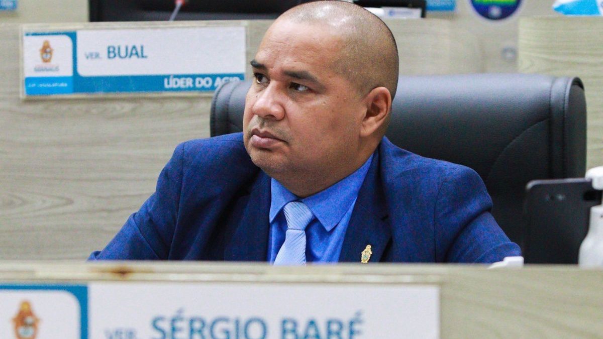 Sérgio Baré propõe licença para servidoras municipais com endometriose durante o período menstrual