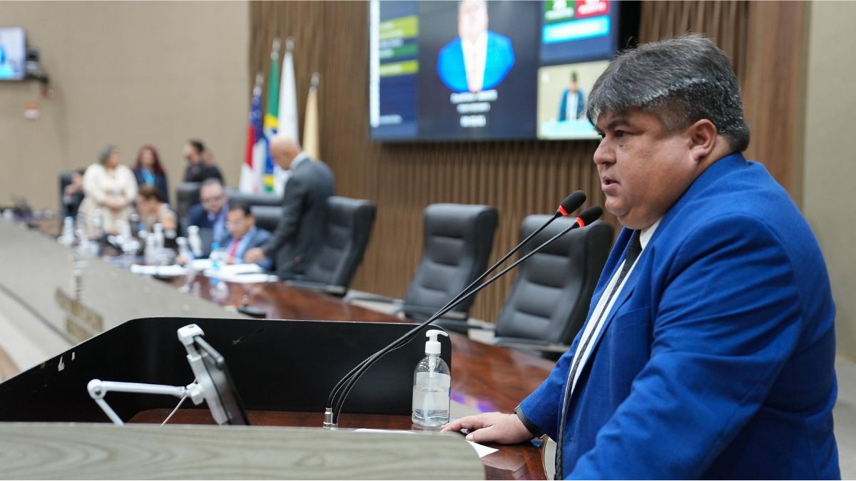 Sistema solar implantado na CMM pelo presidente David Reis gera economia de R$ 2,7 milhões aos cofres públicos