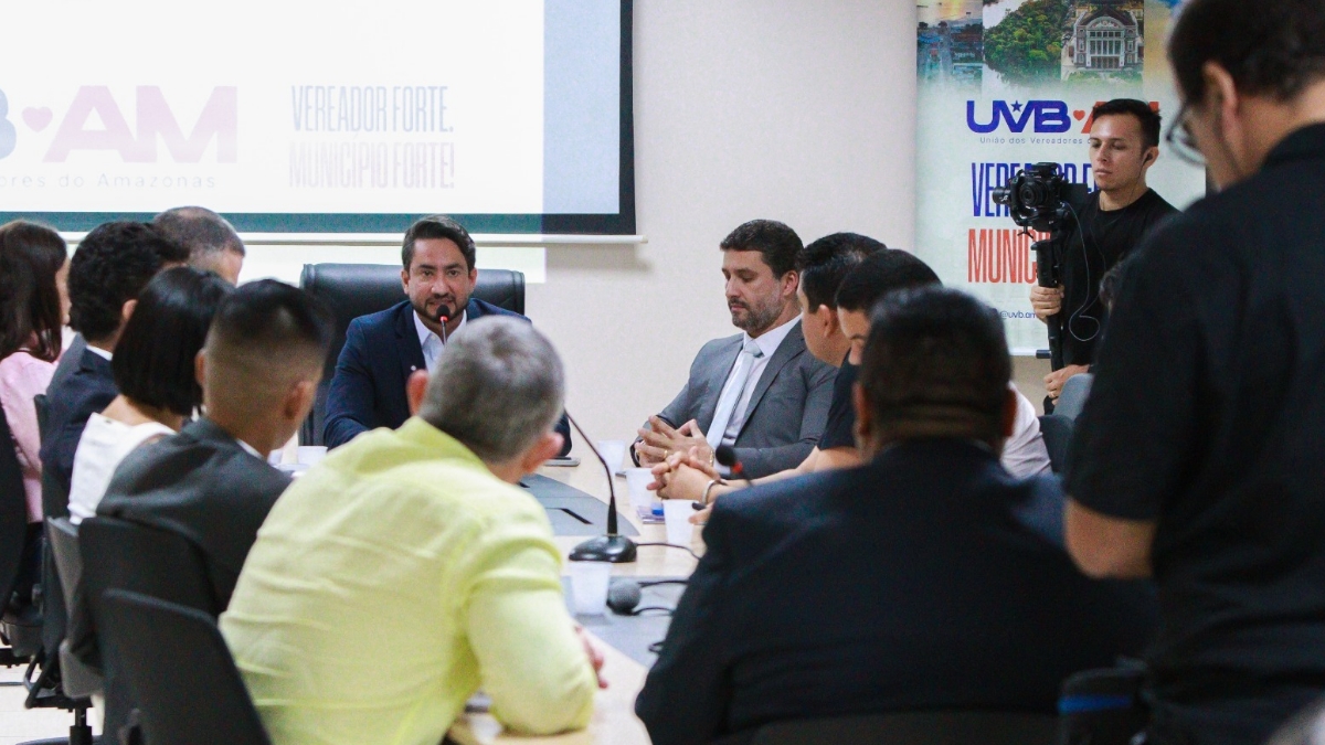 CMM sedia implantação da UVB-AM em ato histórico para o legislativo municipal