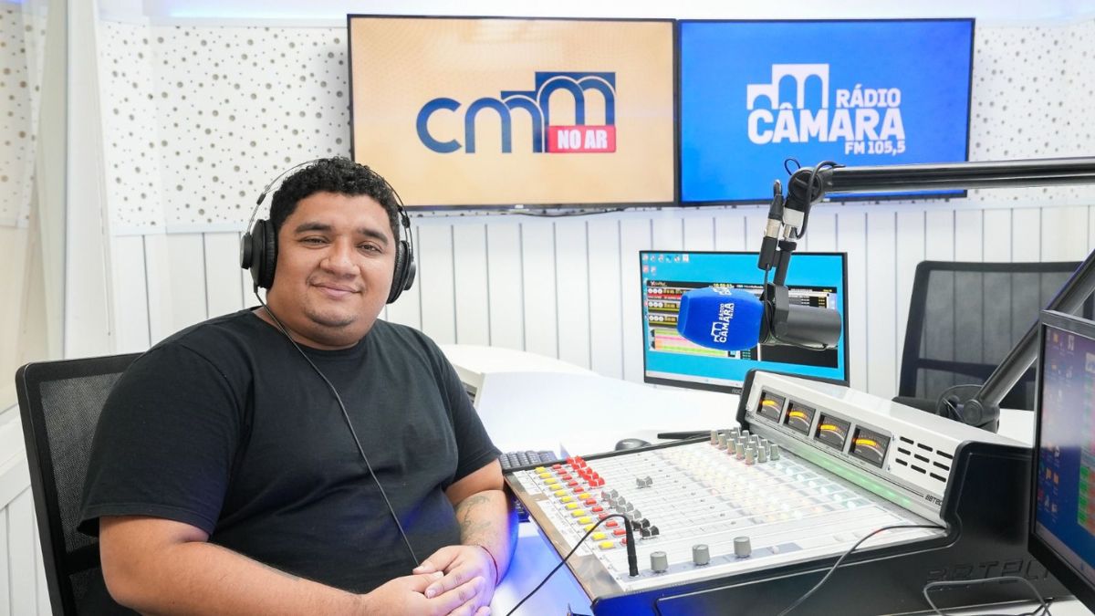 Rádio Câmara Manaus relembra sua história em homenagem aos 90 anos do programa ‘A Voz do Brasil’