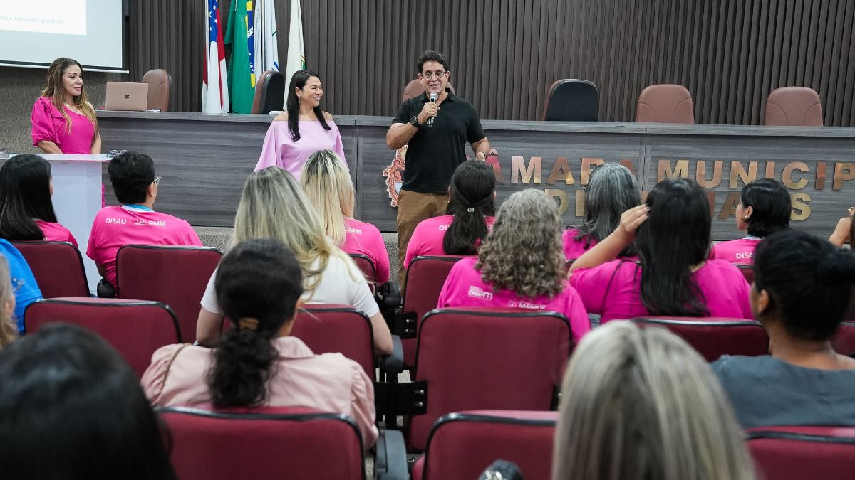 Câmara Municipal de Manaus realiza palestra de conscientização em alusão ao 'Outubro Rosa'
