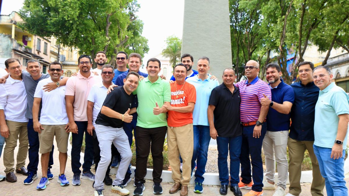 Carlos Pai Amado celebra entrega da Praça dos Remédios revitalizada como presente de aniversário para Manaus
