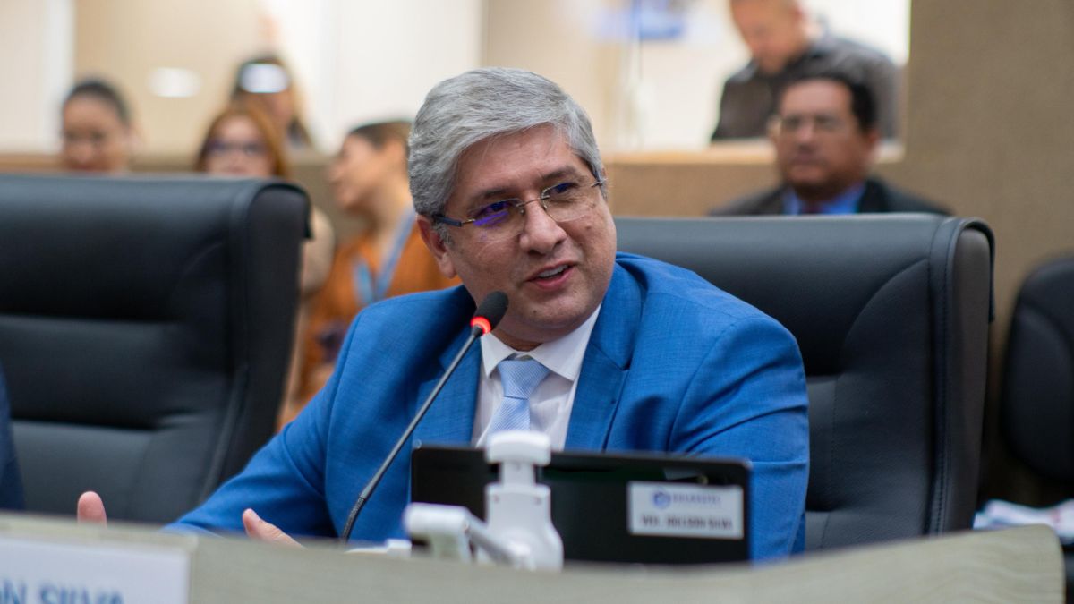Joelson Silva propõe instalação de faixas de trepidação antes de radares em Manaus