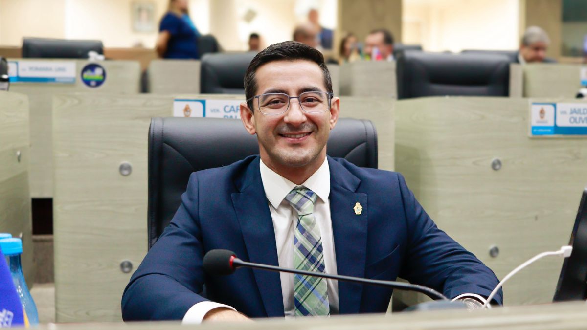 Saimon Bessa destaca avanços e reforça compromisso com a população no Dia do Vereador
