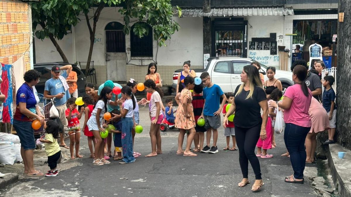 Jander Lobato leva diversão e alegria para crianças no bairro Chapada