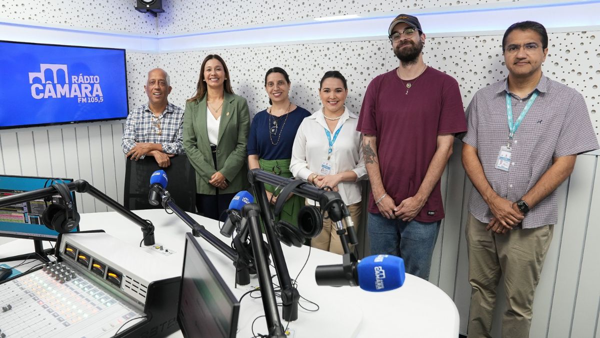 Equipe da Rádio Câmara desembarca em Manaus para edição especial dos 90 anos do programa 'A Voz do Brasil'