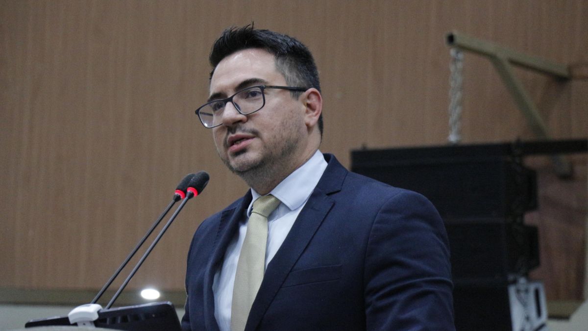 Rodrigo Guedes trava pauta da CMM em protesto à manobra da base aliada para aprovar Reforma da Previdência