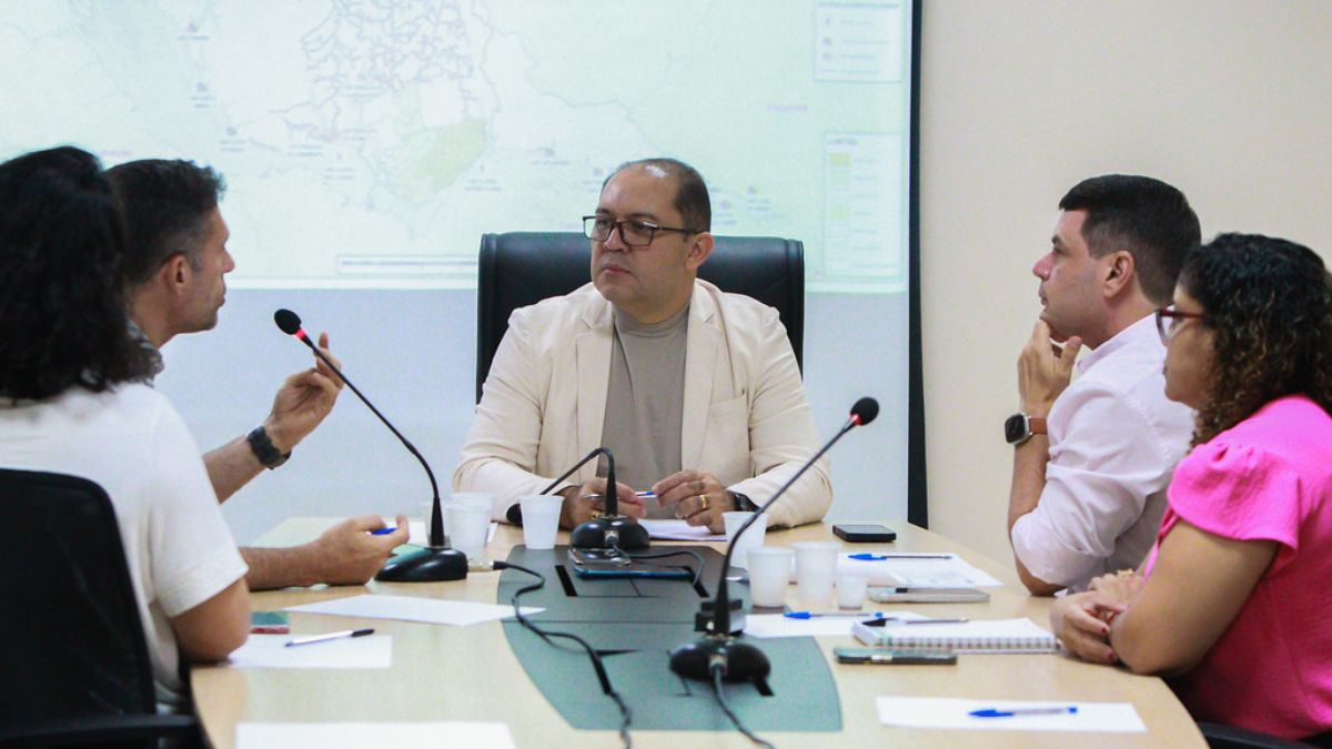 Rosivaldo Cordovil conduz audiência sobre resultados e investimentos da saúde em Manaus