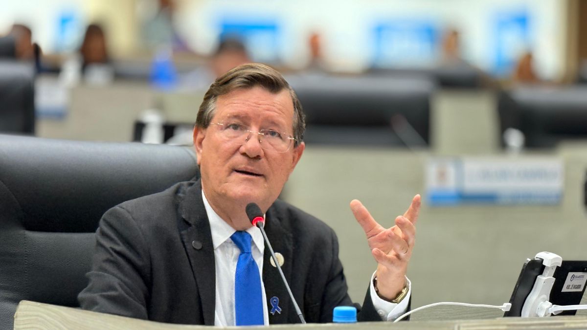 Sem transparência, prefeitura renova aluguel de escola por R$ 2,2 milhões e Zé Ricardo pede investigação ao MPE