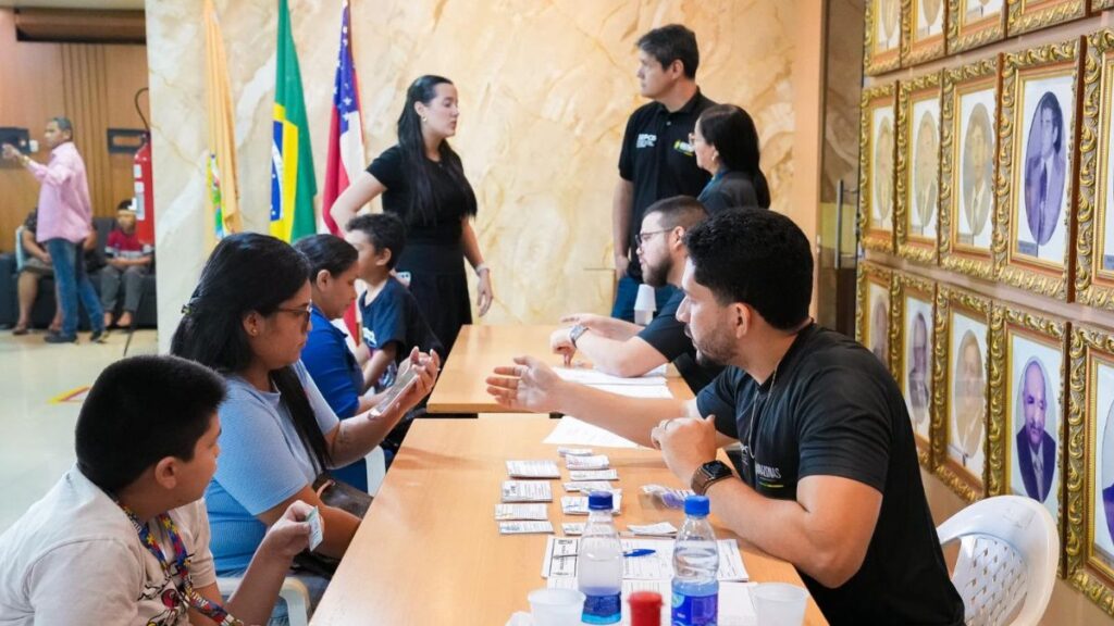 Participantes receberam orientações sobre direitos e benefícios - Foto: Cleuton Silva e Eder França/Dicom-CMM