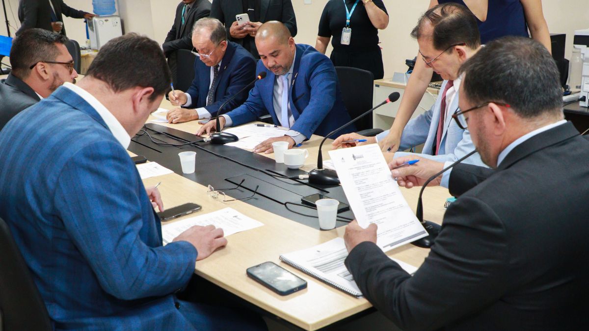 CCJR analisa 18 Projetos de Lei com foco em inclusão social, proteção à mulher e segurança nas escolas