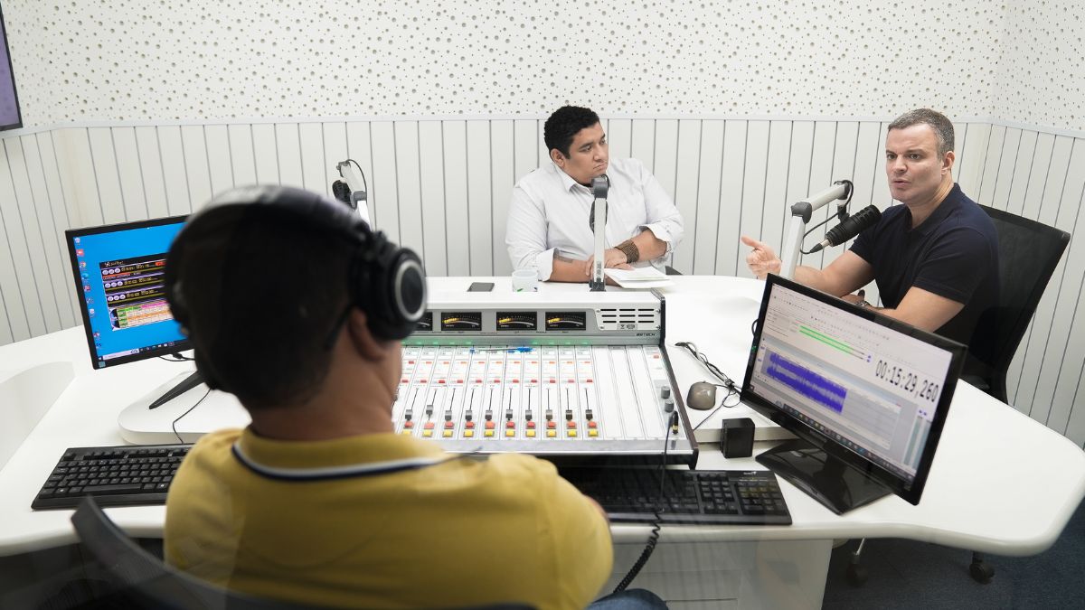 Moção de Aplausos reconhece atuação da Rádio Câmara Manaus