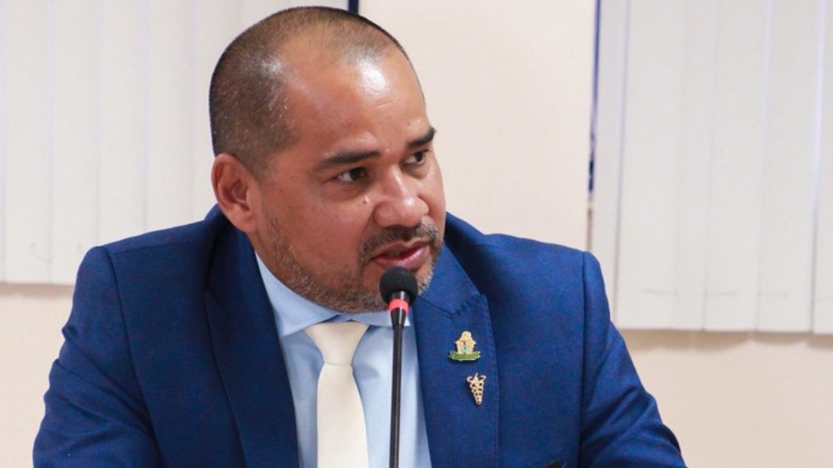 No Dia Nacional de Combate à Endometriose, Sérgio Baré relembra projeto de lei sobre licença para servidoras