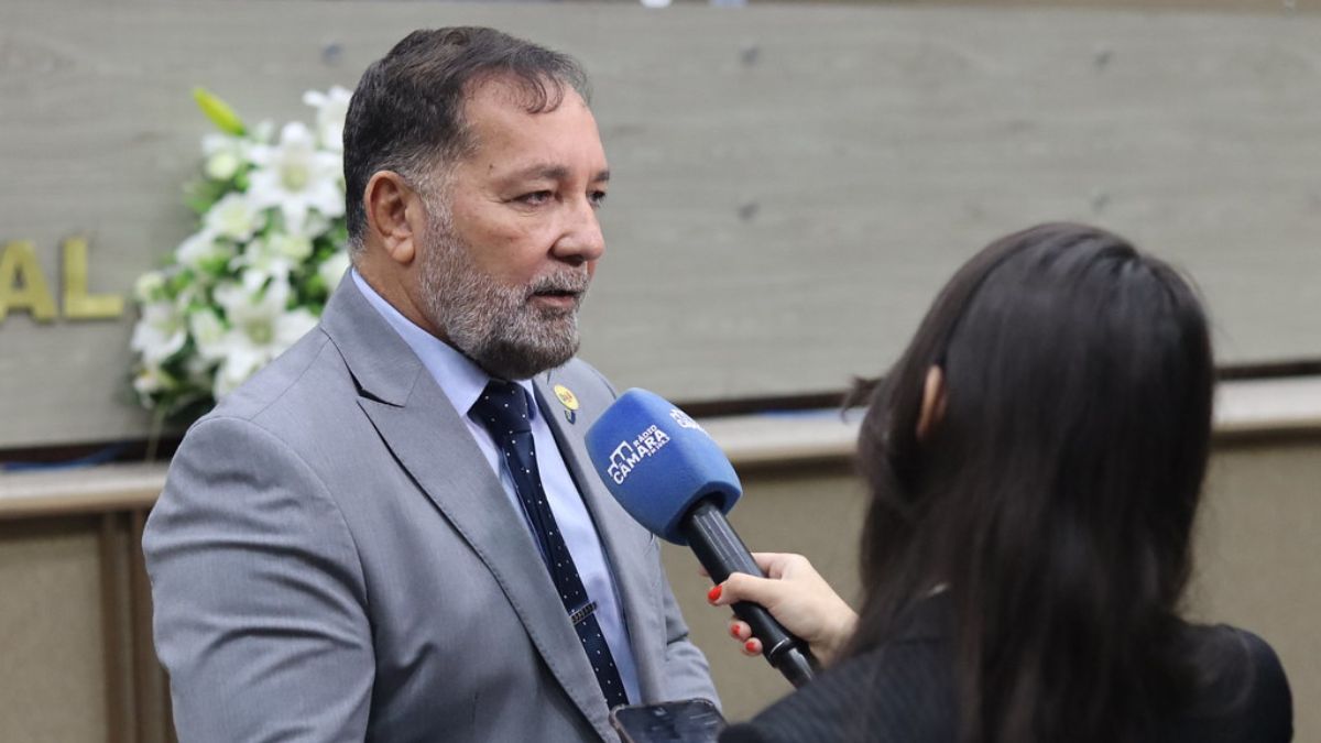 Projeto de Gilmar Nascimento propõe reconhecimento facial para reforçar segurança e controle de frequência nas escolas municipais