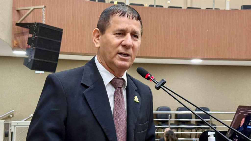 Roberto Sabino defende educação como pilar das políticas públicas em Manaus