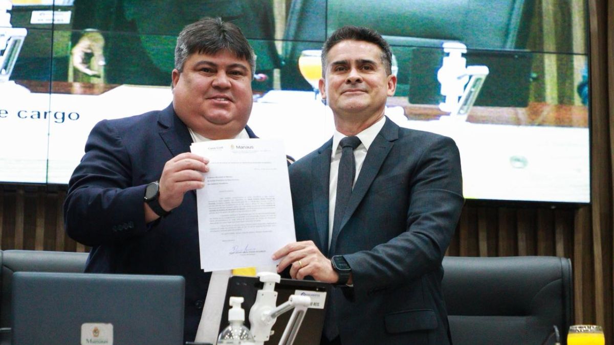 Presidente David Reis conduz ato de renúncia do prefeito de Manaus e oficializa posse de Renato Junior
