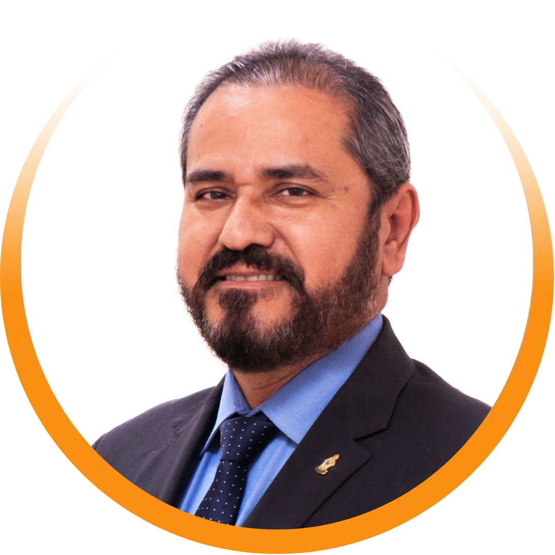 Dr. Daniel Vasconcelos