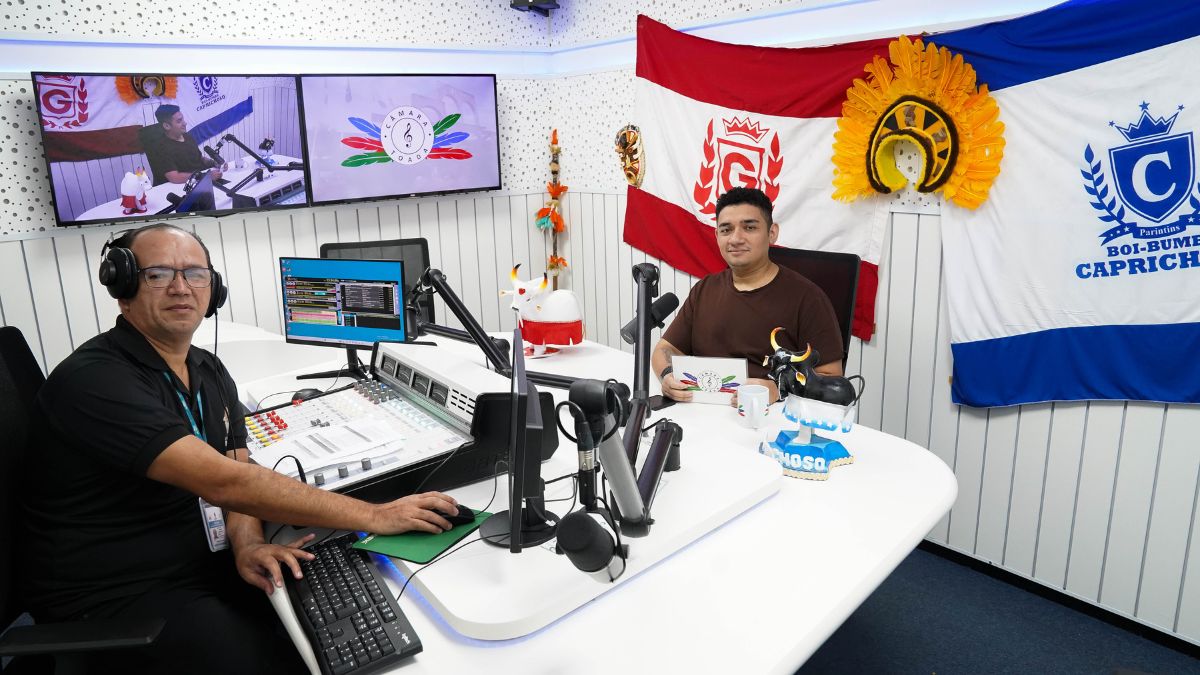 Rádio Câmara Manaus produz especial sobre o Festival de Parintins para rede nacional