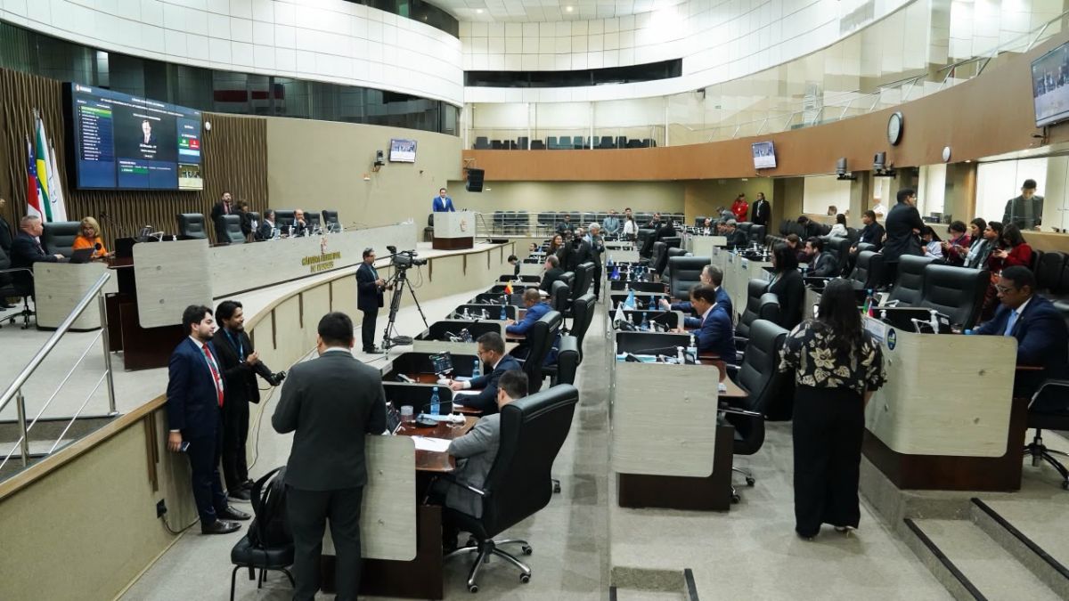 Grande Expediente da CMM debate violência contra a mulher