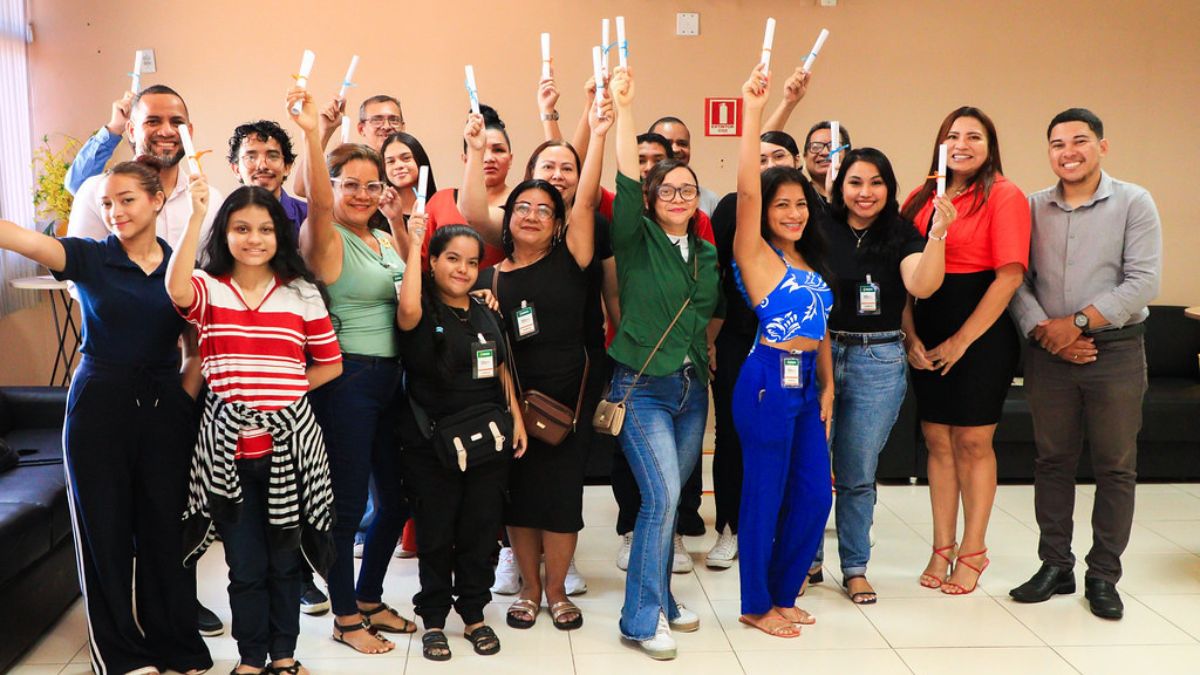 Escola do Legislativo da CMM encerra curso de Assistente Administrativo